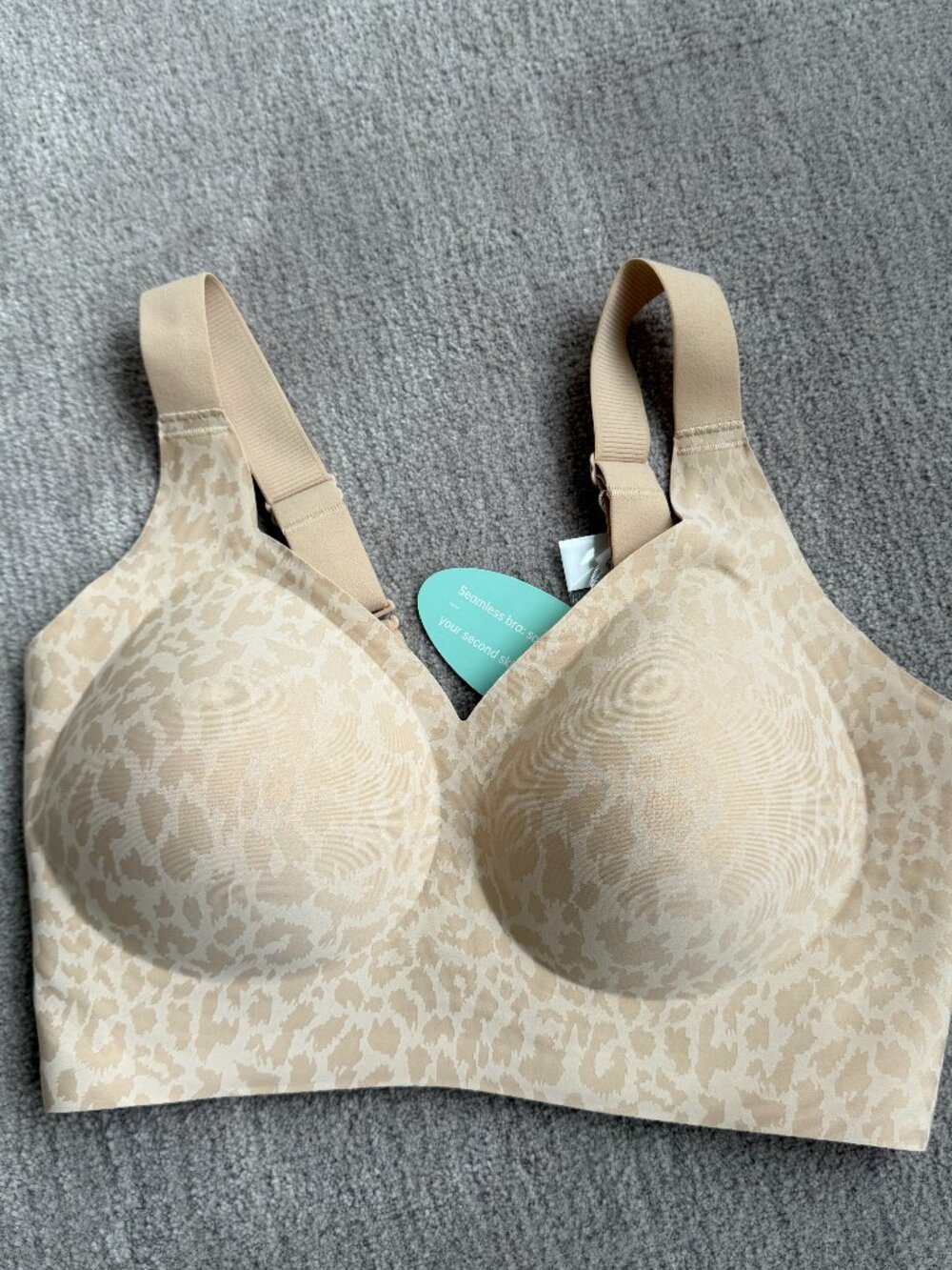 NWT OEAK Leopard Print T Shirt Bra